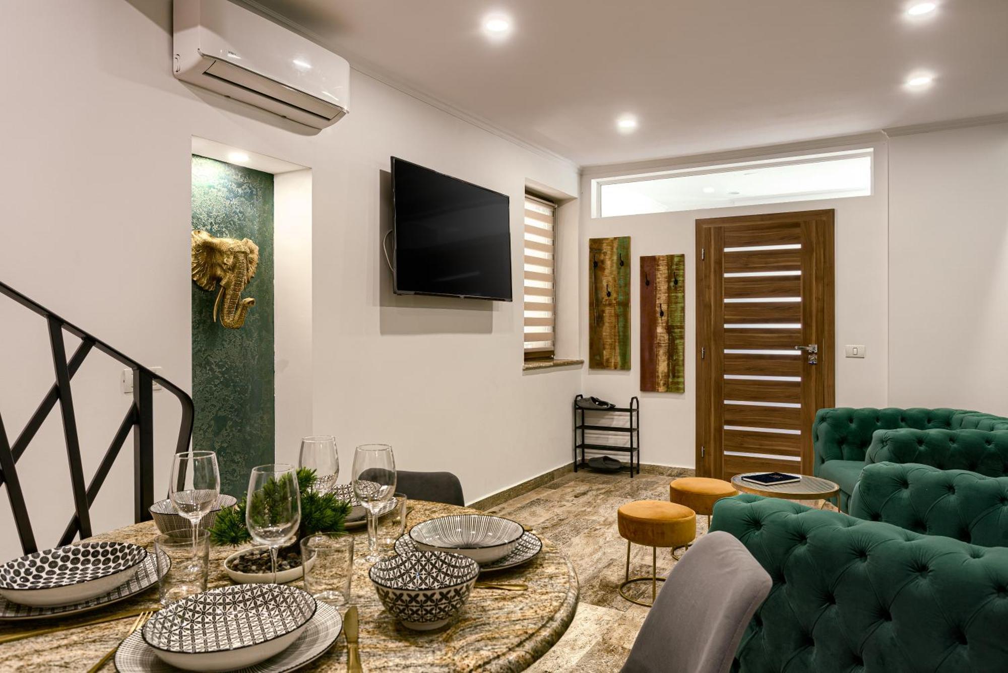 Sika Palladium Garden & Spa Central Apartment 아라드 외부 사진